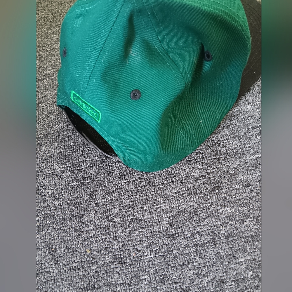 Addicted hat - Picture 2 of 3